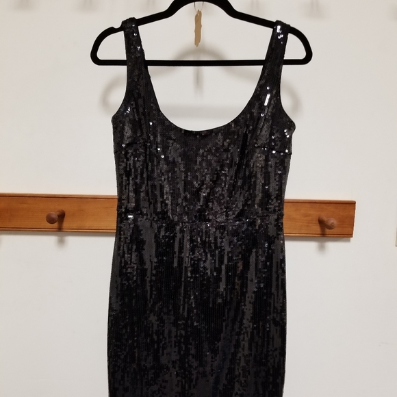 Maggy London Dresses & Skirts - Black sequin mini-dress